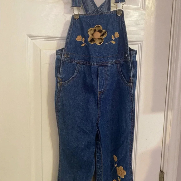 Girl’s Leopard Denim Overalls - Picture 2 of 9